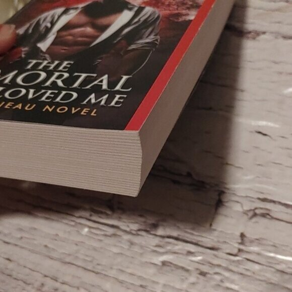 3/$13 The Immortal Who Loved me by Linsay Sands - Picture 2 of 4